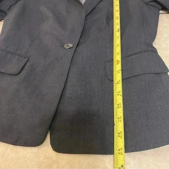 Calvin Klein Navy Blue Short Singe Button Blazer Jacket size 2 - Picture 7 of 12